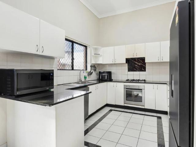 Townhouse for rent in Sydney, New South Wales