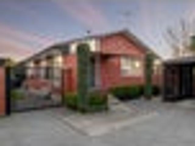House for sale in Chaslands, Canterbury