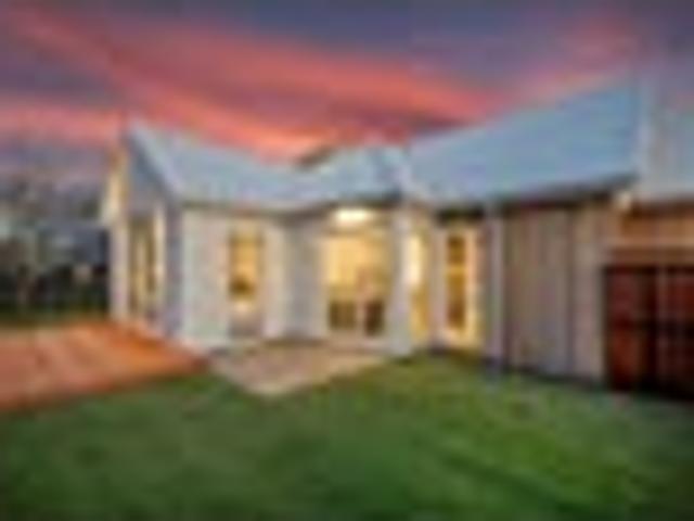 House for sale in Chaslands, Canterbury