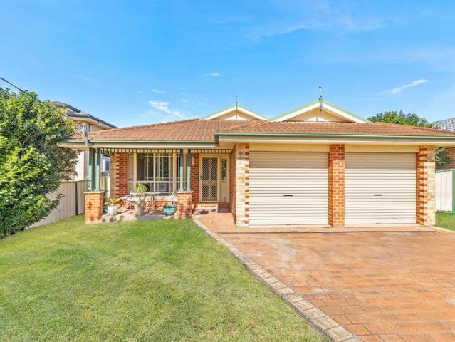 House for sale in Blue Haven, New South Wales