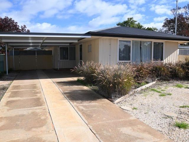 House for sale in Overland Corner, South Australia