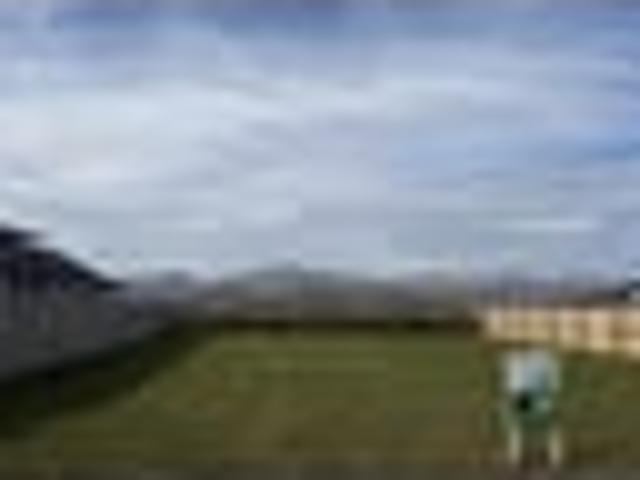 House for sale in Chaslands, Canterbury
