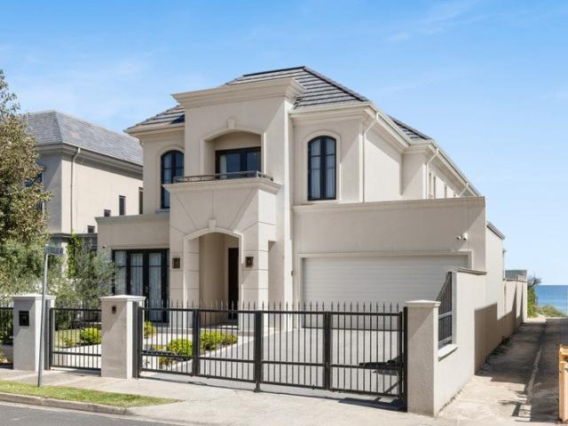 House for sale in Chelsea, Melbourne