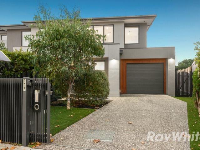 Townhouse for sale in Camerons Creek, Victoria