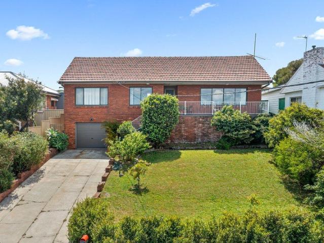 House for rent in Wollongong West, New South Wales