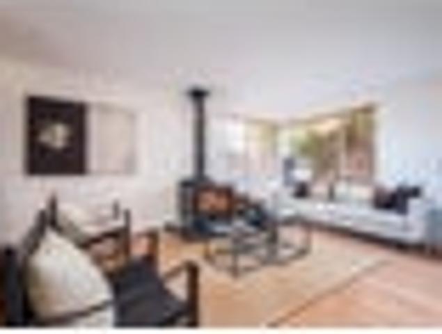 House for sale in Chaslands, Canterbury