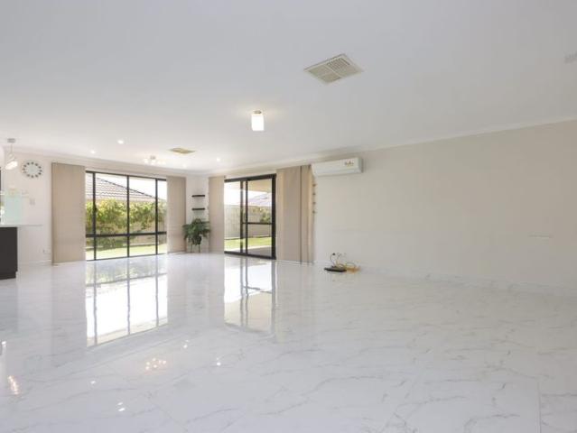 House for rent in Canning Vale, Western Australia