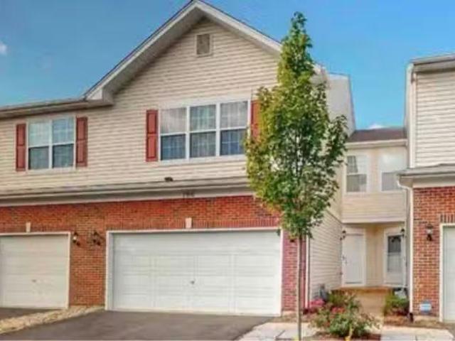 Condo for rent in Bolingbrook