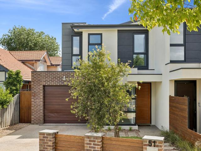 Townhouse for sale in Camerons Creek, Victoria