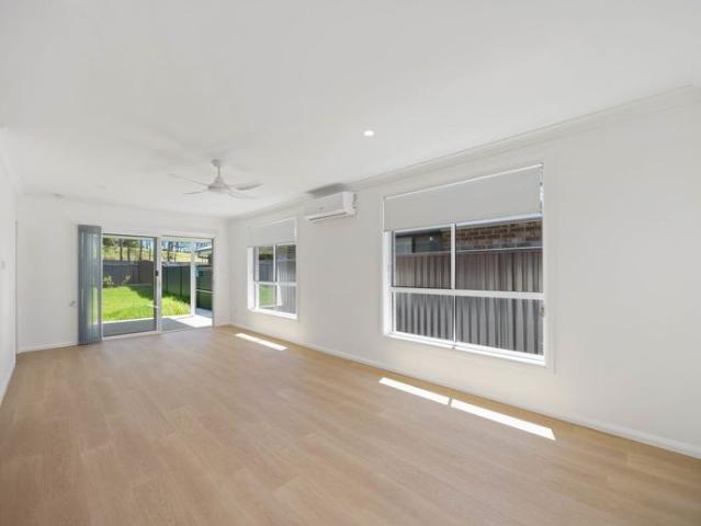 House for rent in Thrumster, New South Wales