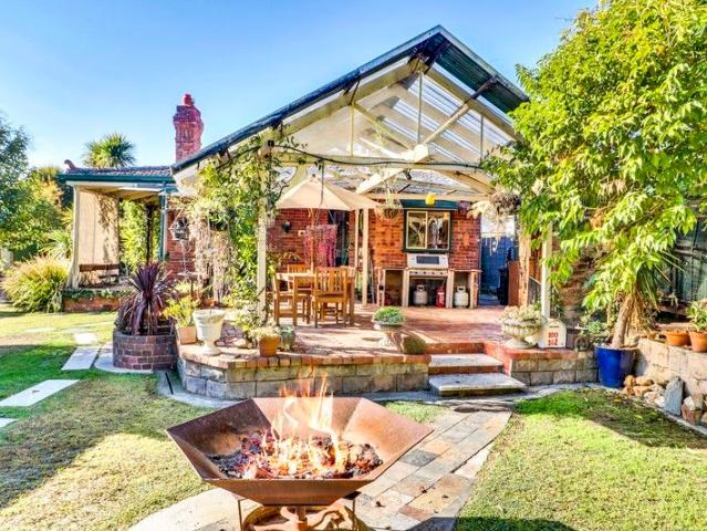 House for sale in Bonnie Doon, Victoria
