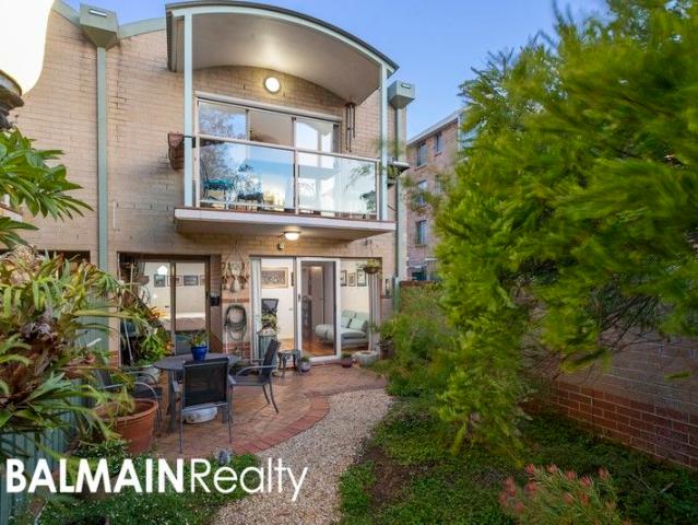 Townhouse for sale in Sydney, New South Wales