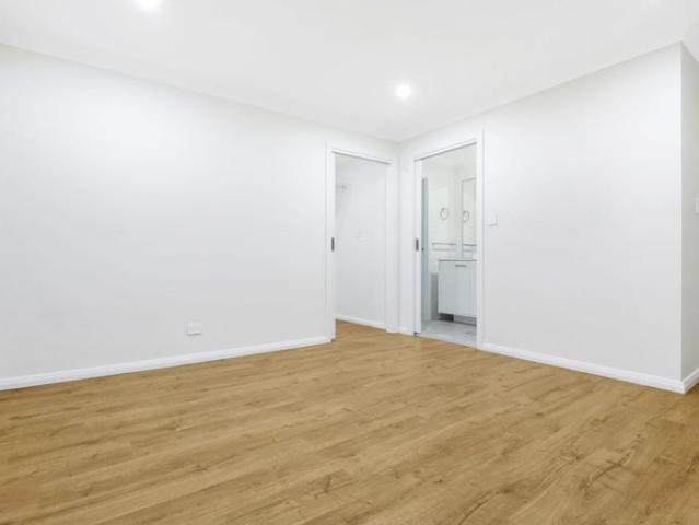 House for rent in Wollongong West, New South Wales