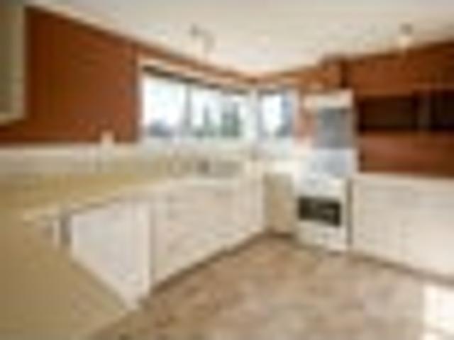 House for sale in Chaslands, Canterbury