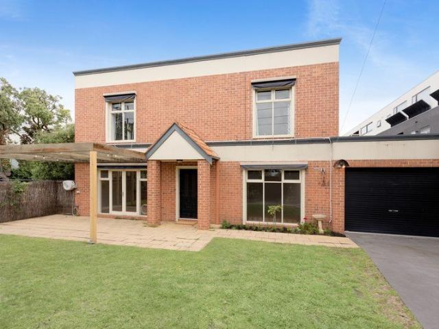 House for rent in Carnegie, Melbourne