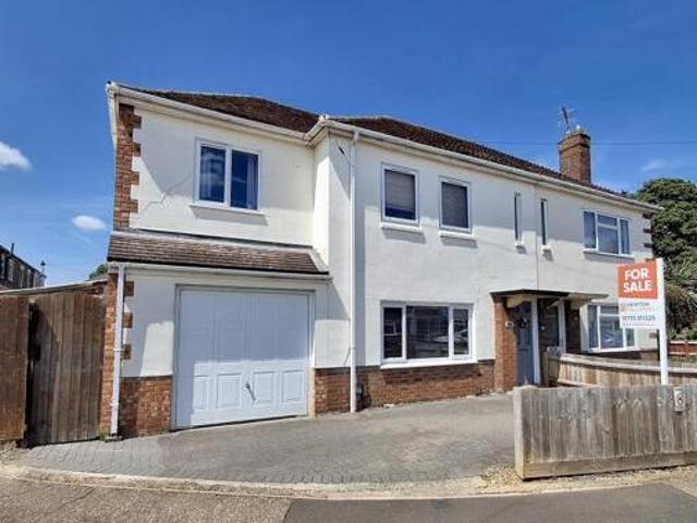 House for sale in Hampton Green, Cambridgeshire