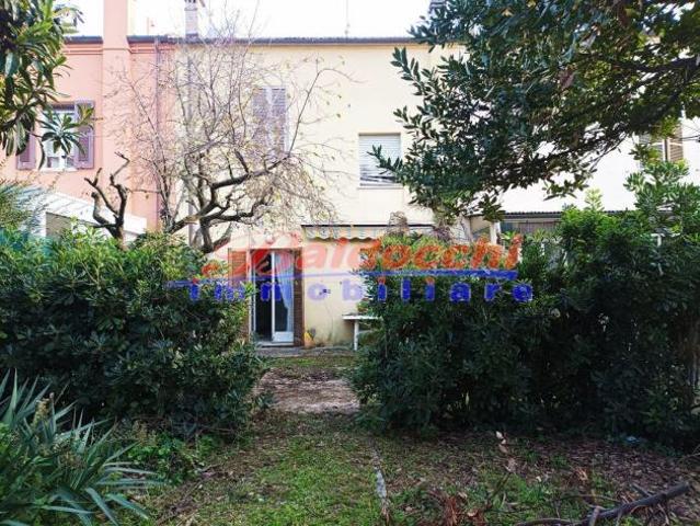 Villa Indipendente in vendita a Marche, Pesaro E Urbino