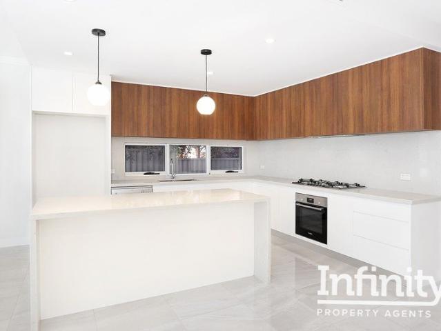 Duplex for rent in Sydney, New South Wales