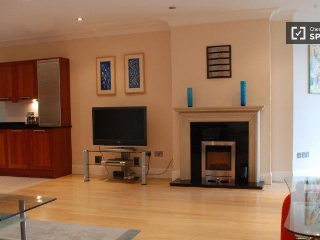 Apartment to rent in Bluebell, North Tipperary