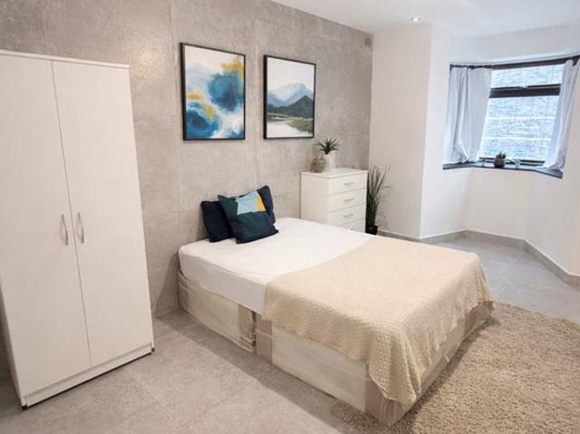 Apartment for rent in Dollis Hill, Greater London