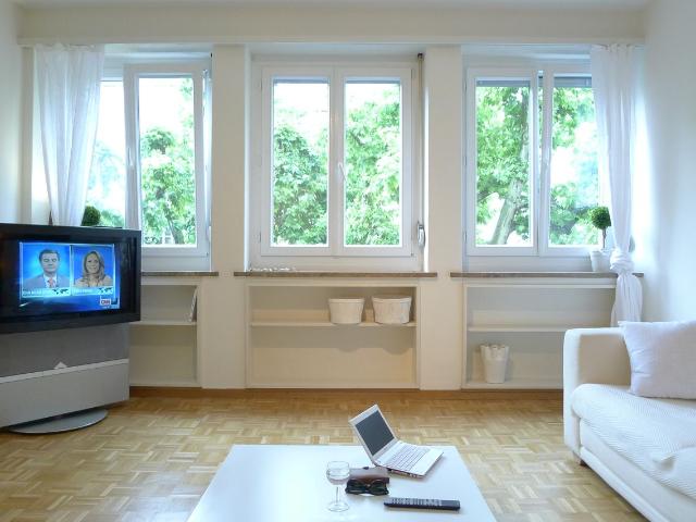 Apartment mieten in Einigen, Zürich