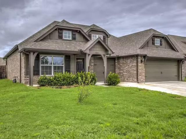 House for rent in Bixby