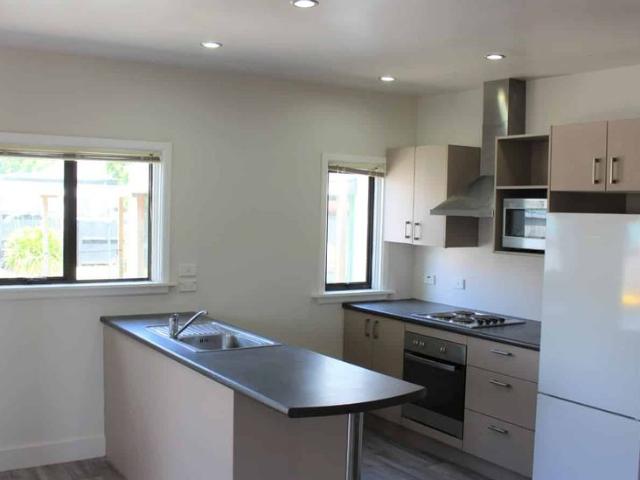 House for rent in Chaslands, Canterbury