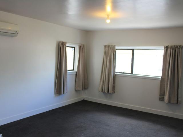 House for rent in Chaslands, Canterbury