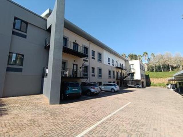 Commercial for rent in Nooitgedacht, Gauteng