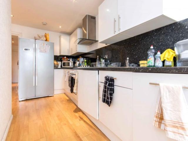 Room for rent in Limehouse, Greater London