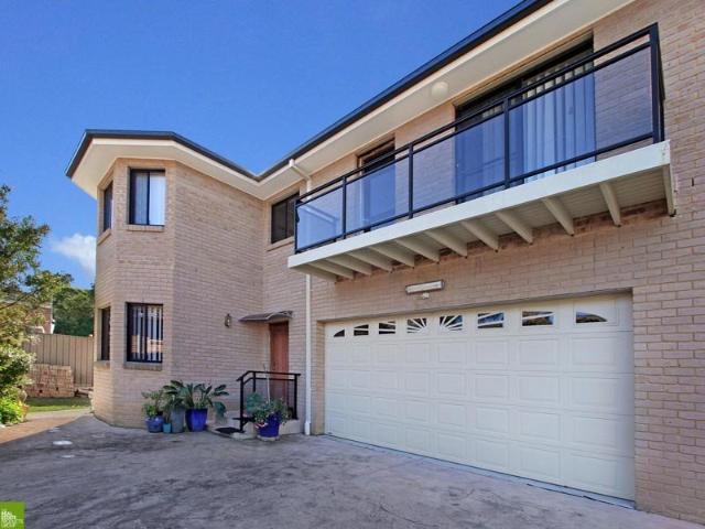 Townhouse for rent in Wollongong West, New South Wales