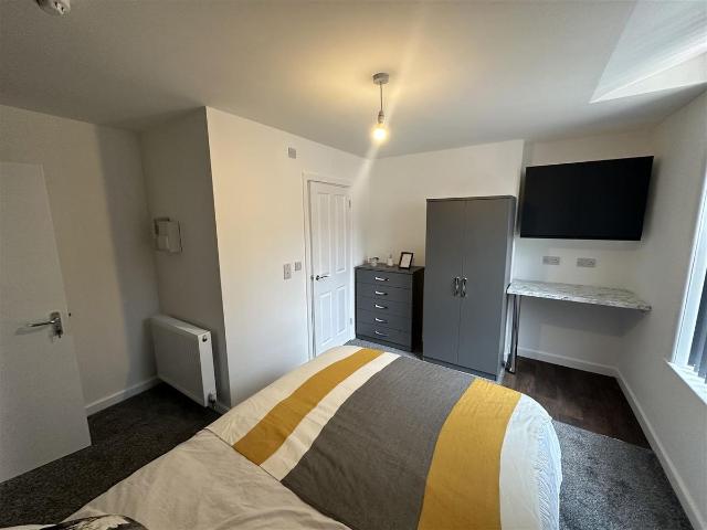 Room for rent in Dalestorth, East Midlands
