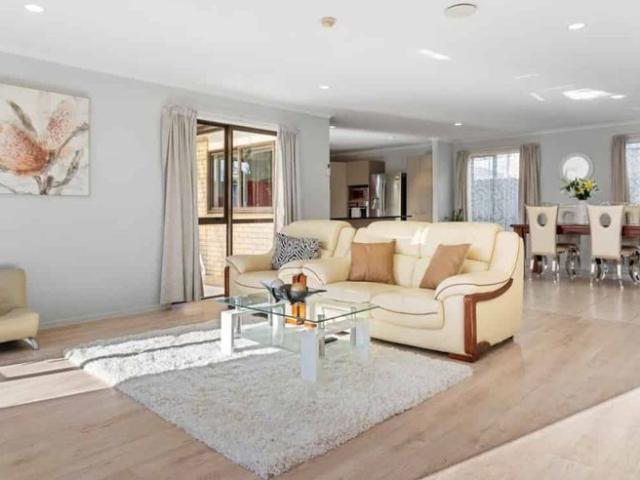 Townhouse for rent in Howick, Oroua County