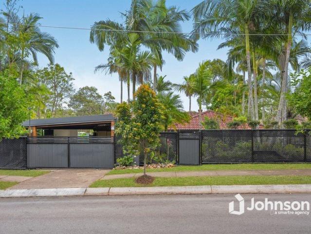 House for sale in Hillcrest, Greater Brisbane