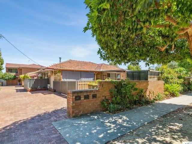 House for rent in Cockburn, Western Australia