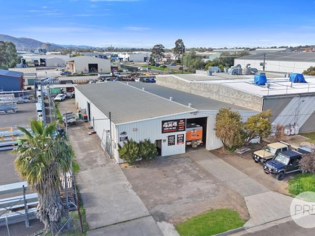 Warehouse for sale in Piallamore, New South Wales