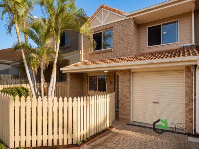 Townhouse for sale in Toombul, Queensland