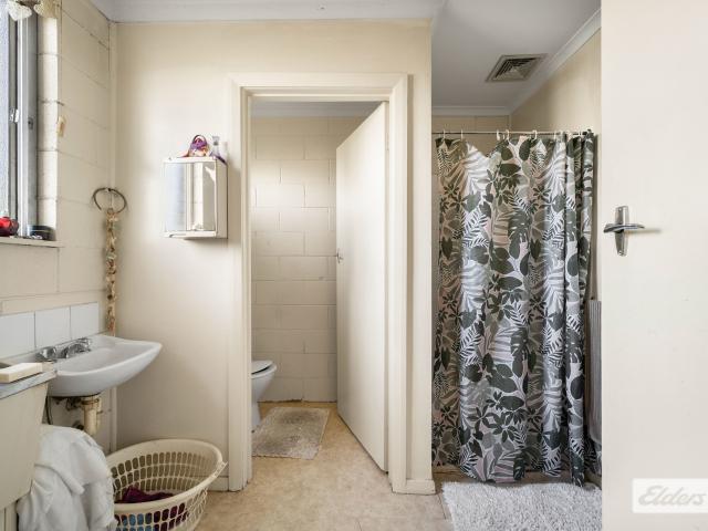 Flat for sale in Wodonga, Victoria
