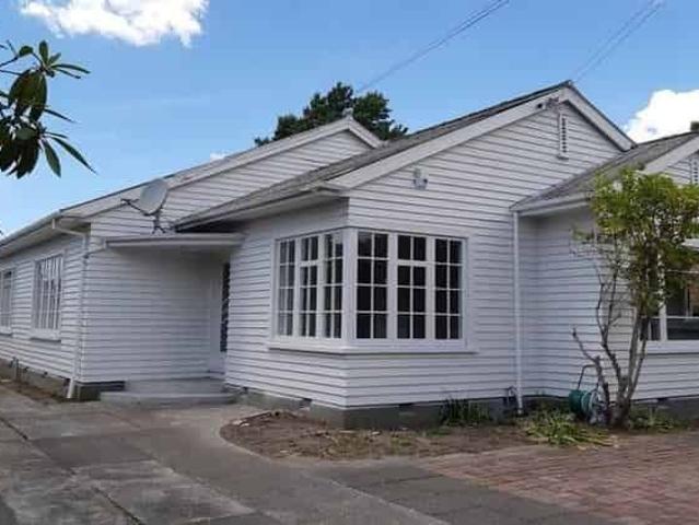 House for rent in Chaslands, Canterbury