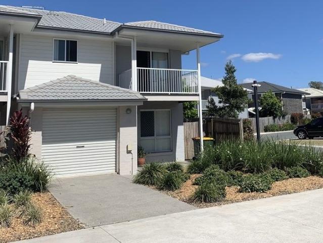 Townhouse for rent in Toombul, Queensland