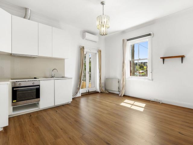 House for rent in Carlton, Melbourne