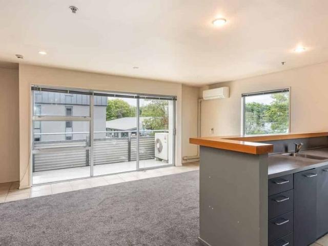 Apartment for rent in Christchurch Central, Linwood-Central-Heathcote Community