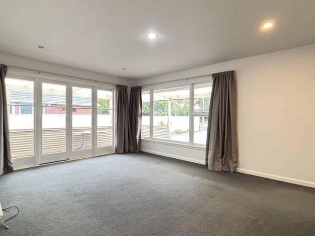 House for rent in Chaslands, Canterbury