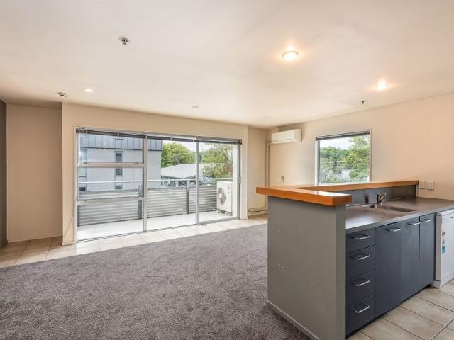 Apartment for rent in Christchurch Central, Linwood-Central-Heathcote Community