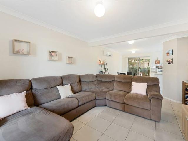 Townhouse for rent in Toombul, Queensland