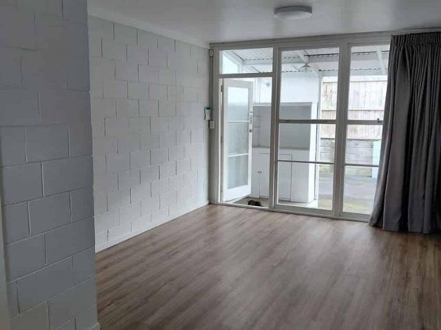 Apartment for rent in Mount Wellington, Oroua County