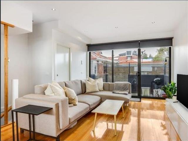 Townhouse for rent in Camerons Creek, Victoria
