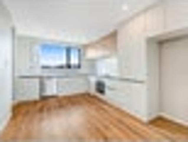 Townhouse for sale in Whangaparaoa