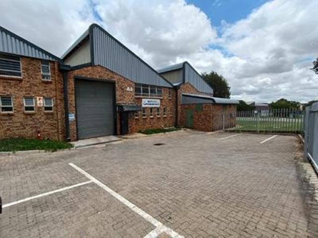 Commercial for rent in Nooitgedacht, Gauteng