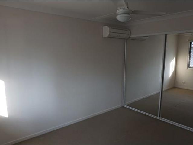 Townhouse for rent in Toombul, Queensland